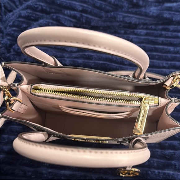 Michael Kors Cream Satchel with Structured Design and Top Handles - Picture 3 of 3